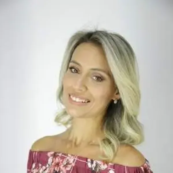 Thais Bernardo